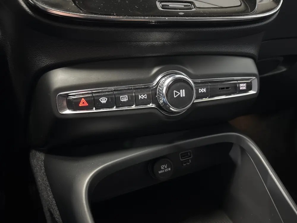 volvo-xc40-2021-hibrido-a-gasolina-1477cc