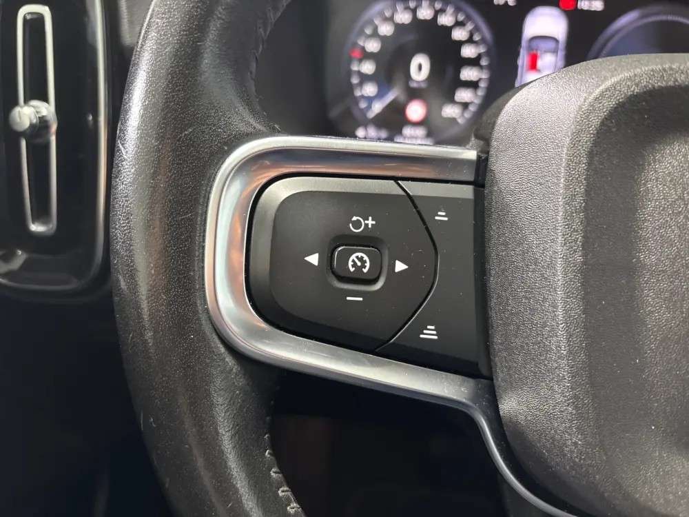volvo-xc40-2021-hibrido-a-gasolina-1477cc