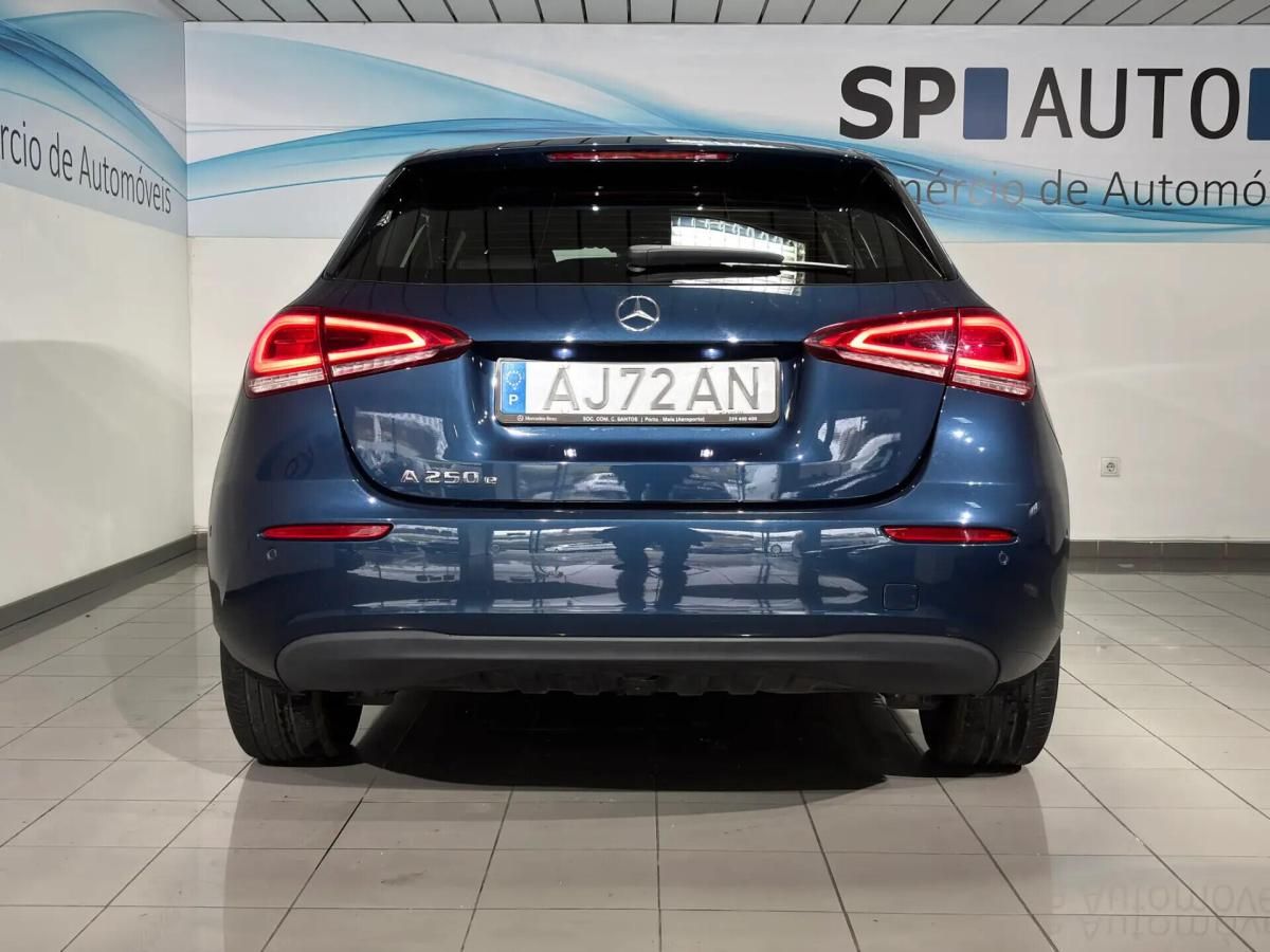 mercedes-benz-classe-a-a-250-e-2021-hibrido-a-gasolina-1332cc