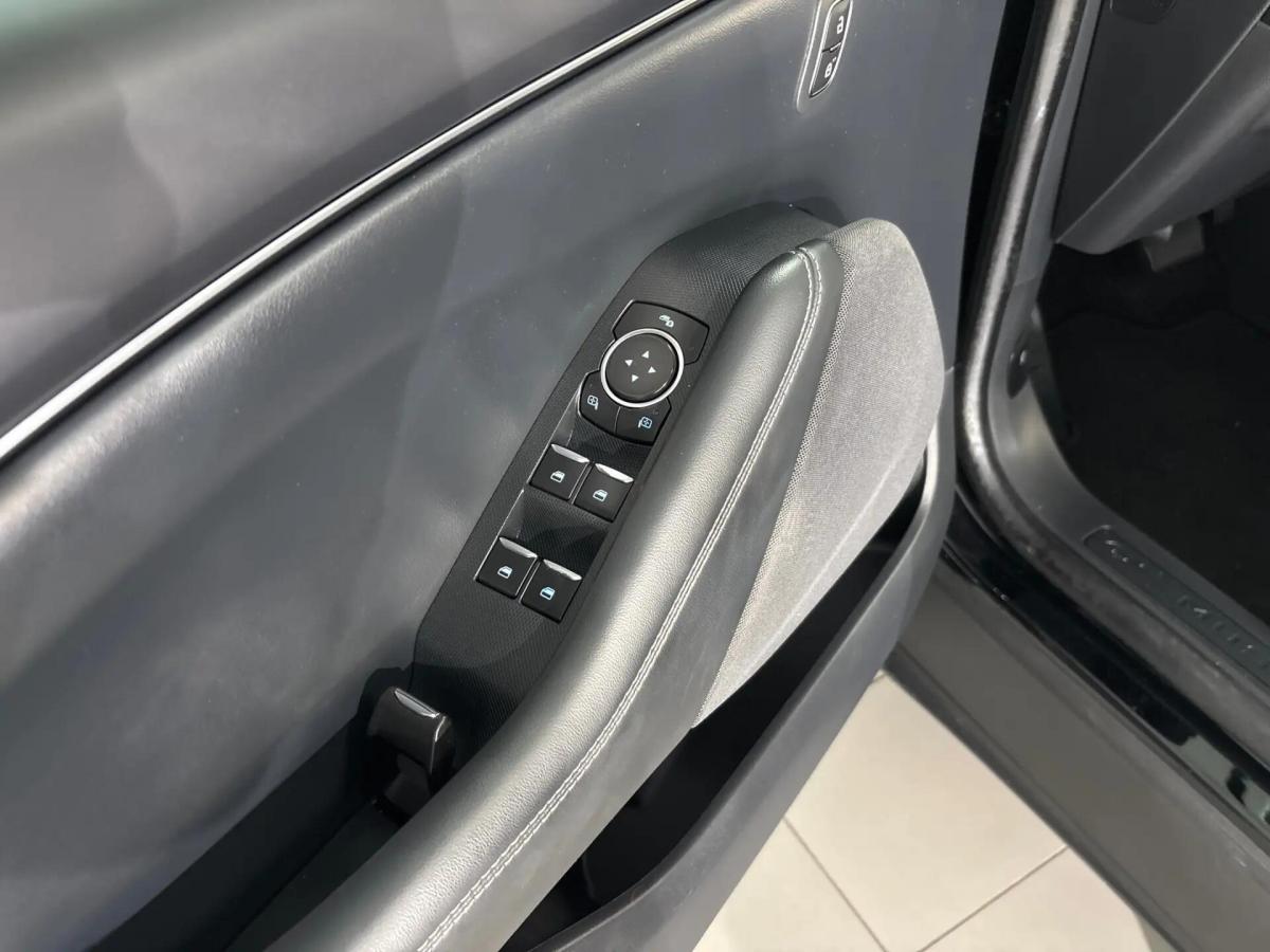 ford-mustang-mach-e-2021-eletrico-0cc