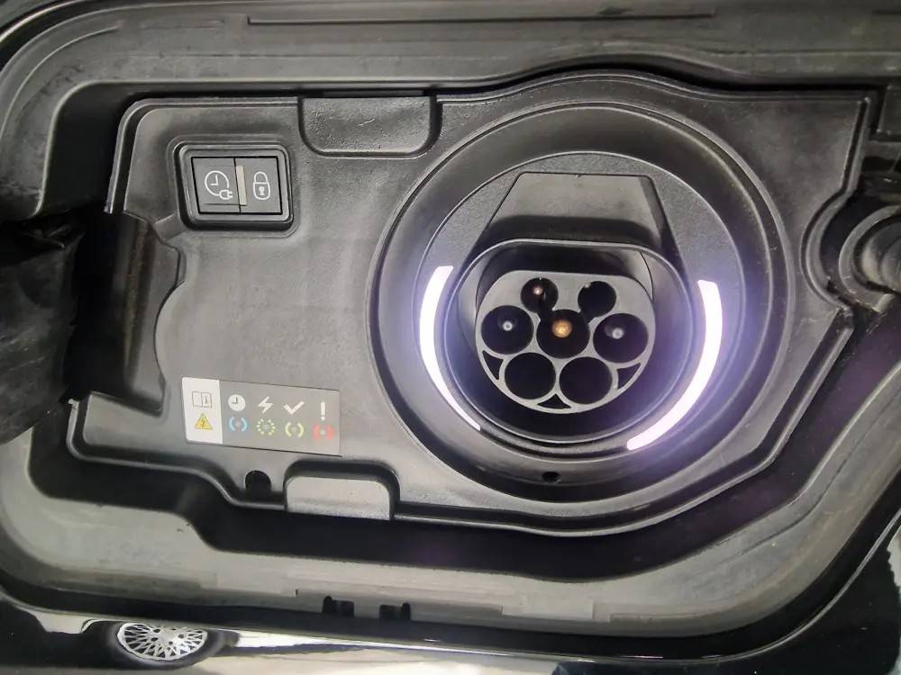 peugeot-3008-2021-hibrido-a-gasolina-1598cc