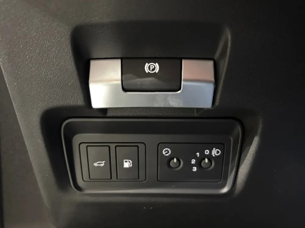 land-rover-discovery-sport-2021-hibrido-a-gasolina-1497cc