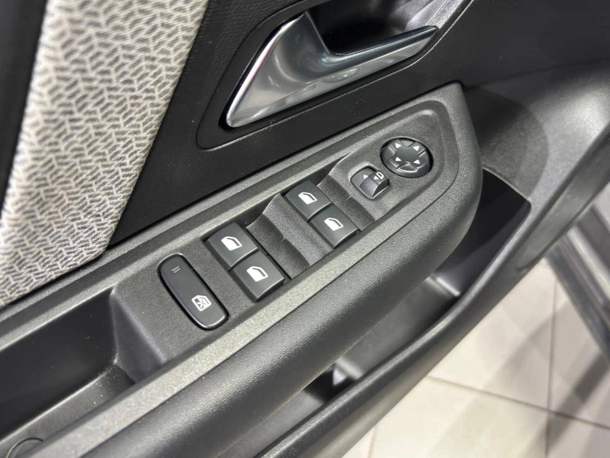 citroen-c4-2024-gasolina-1199cc
