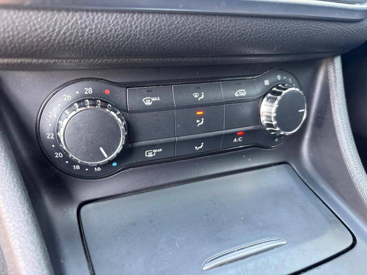 mercedes-benz-cla-220-d-shooting-brake-2015-diesel-2143cc