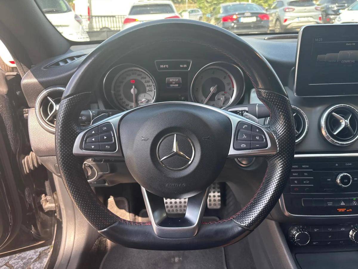mercedes-benz-cla-220-d-shooting-brake-2015-diesel-2143cc