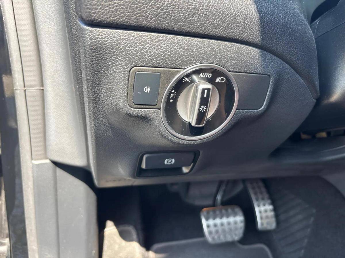 mercedes-benz-cla-220-d-shooting-brake-2015-diesel-2143cc