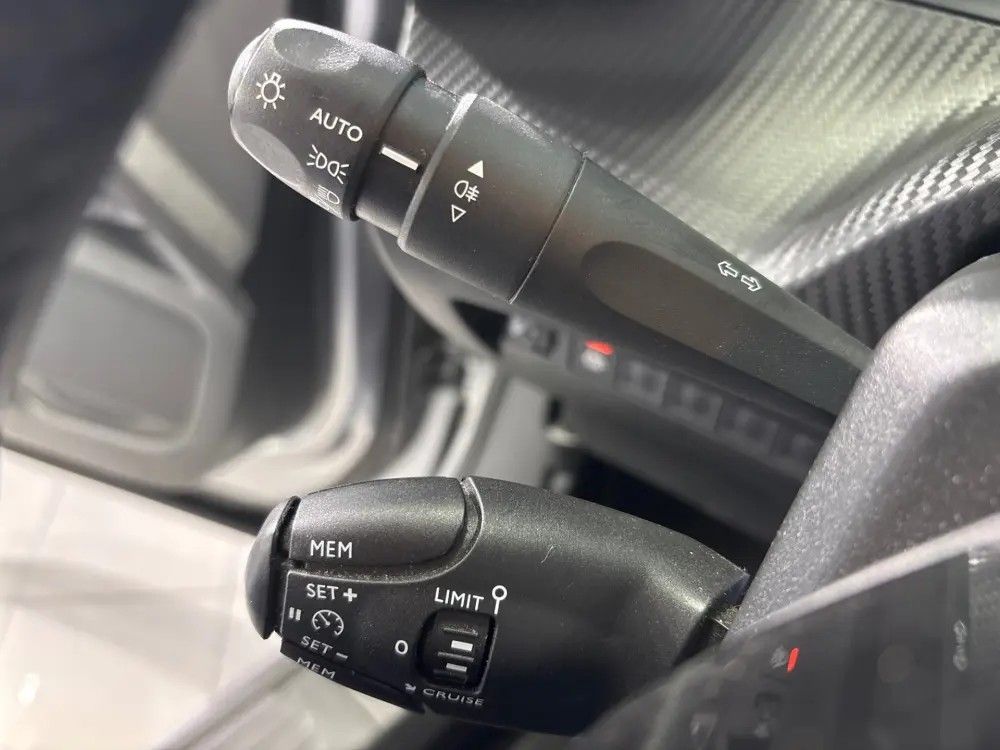 peugeot-2008-2020-gasolina-1199cc