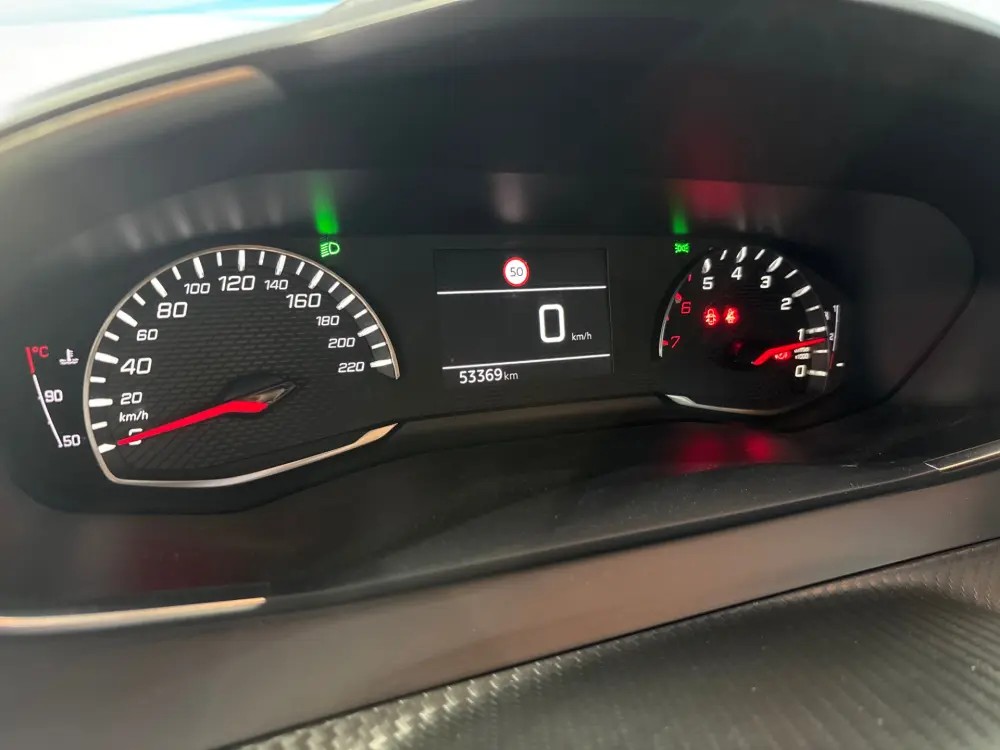 peugeot-2008-2020-gasolina-1199cc