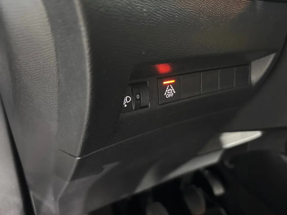 peugeot-2008-2020-gasolina-1199cc