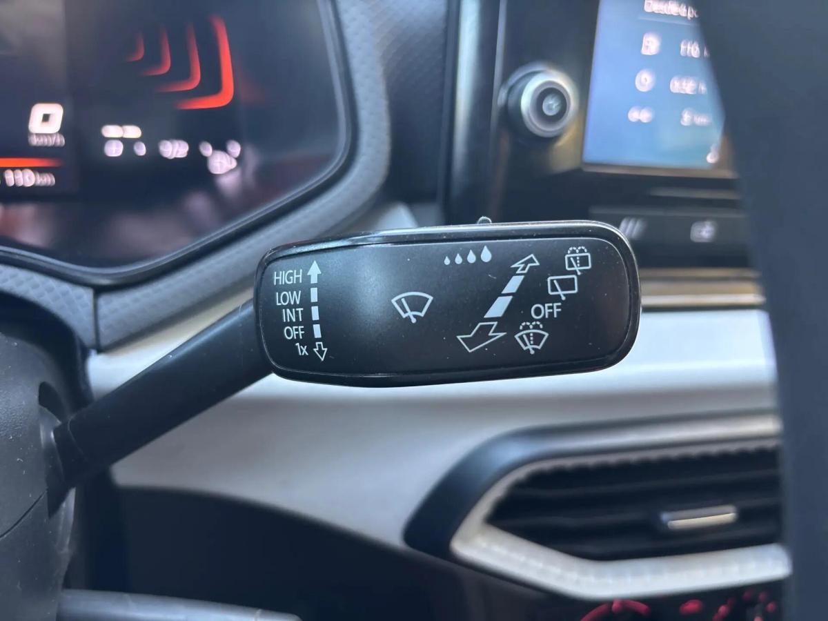 seat-ibiza-2024-gasolina-999cc