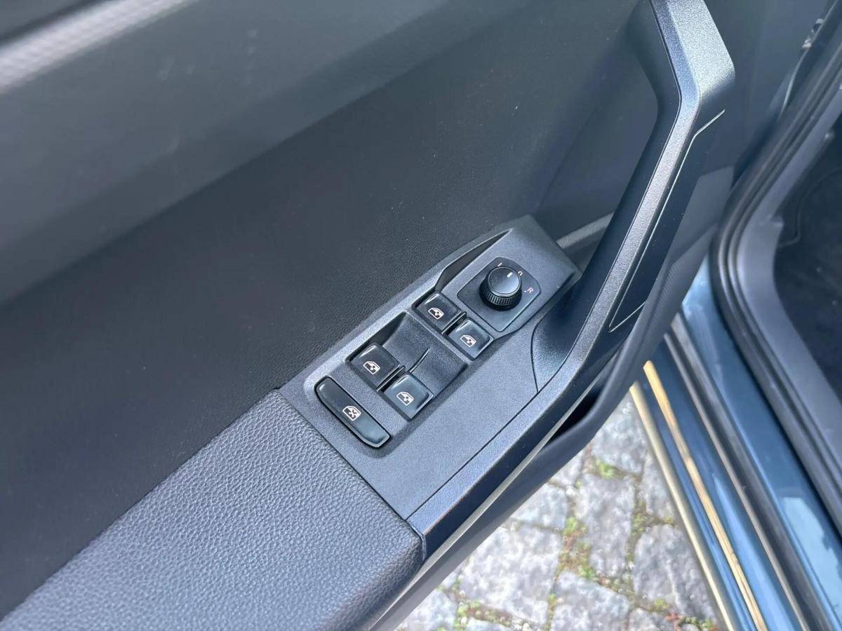 seat-ibiza-2024-gasolina-999cc