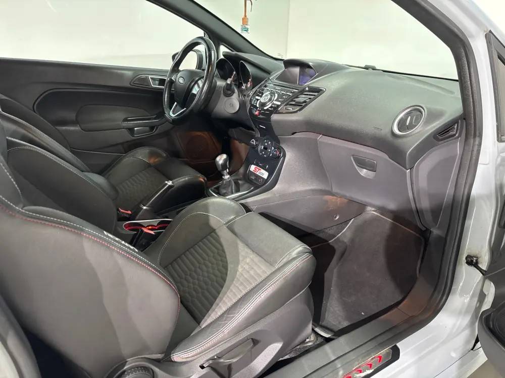 ford-fiesta-2016-gasolina-1596cc