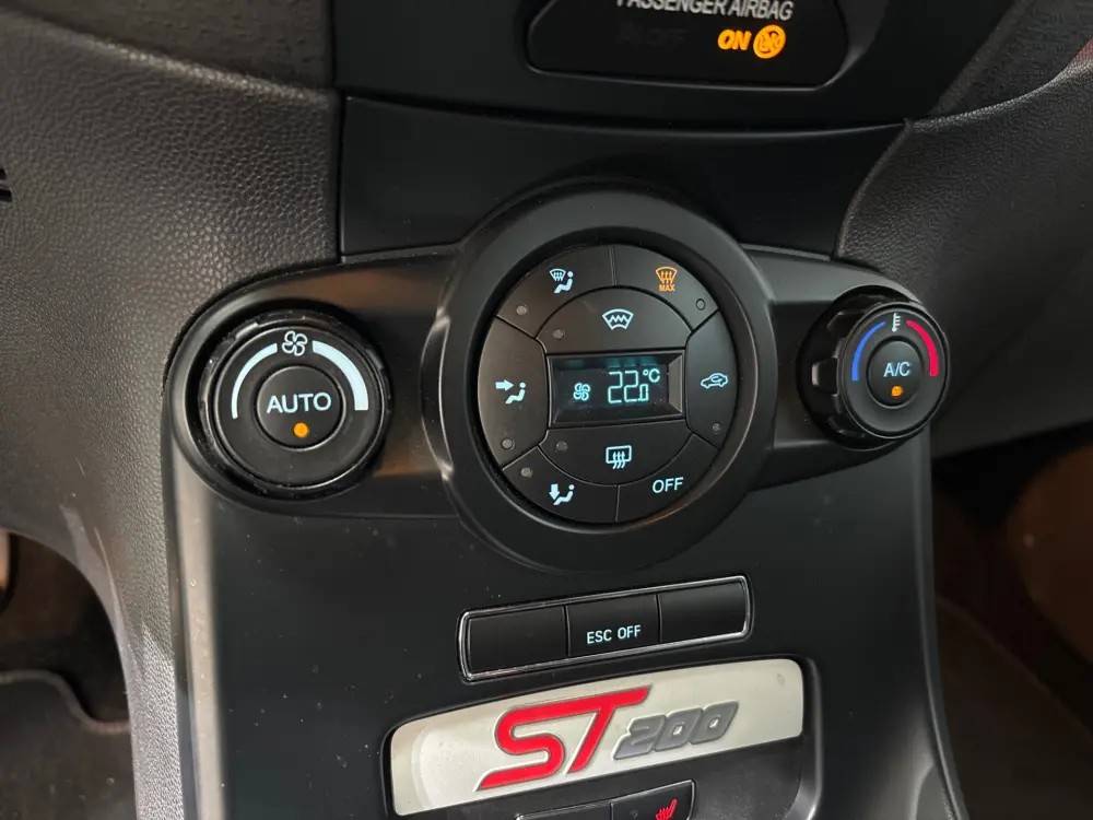 ford-fiesta-2016-gasolina-1596cc