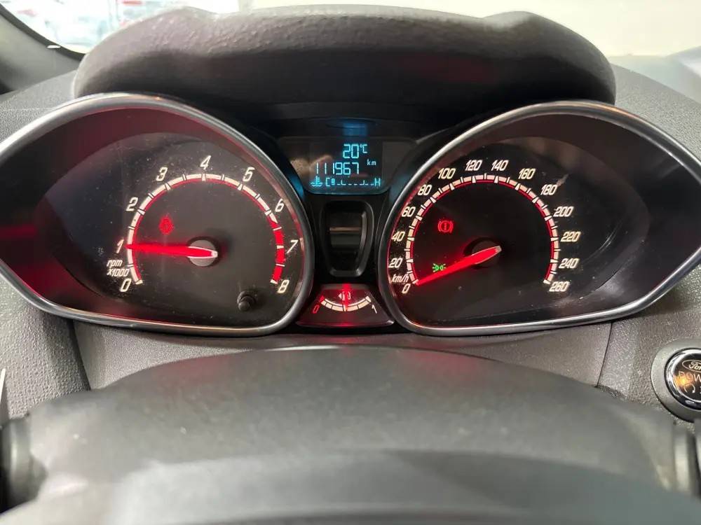ford-fiesta-2016-gasolina-1596cc