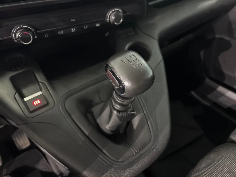 fiat-doblo-2023-diesel-1499cc