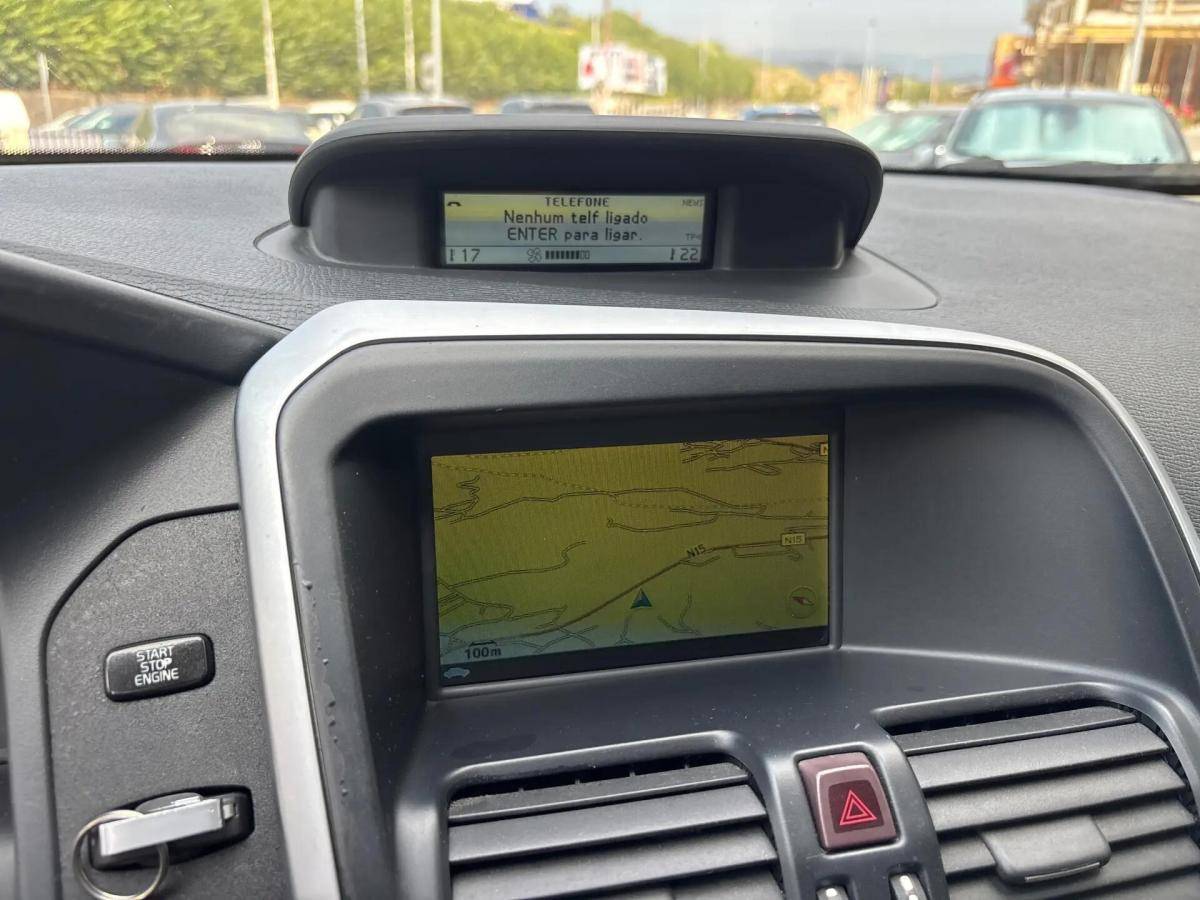 volvo-xc60-2010-diesel-2400cc