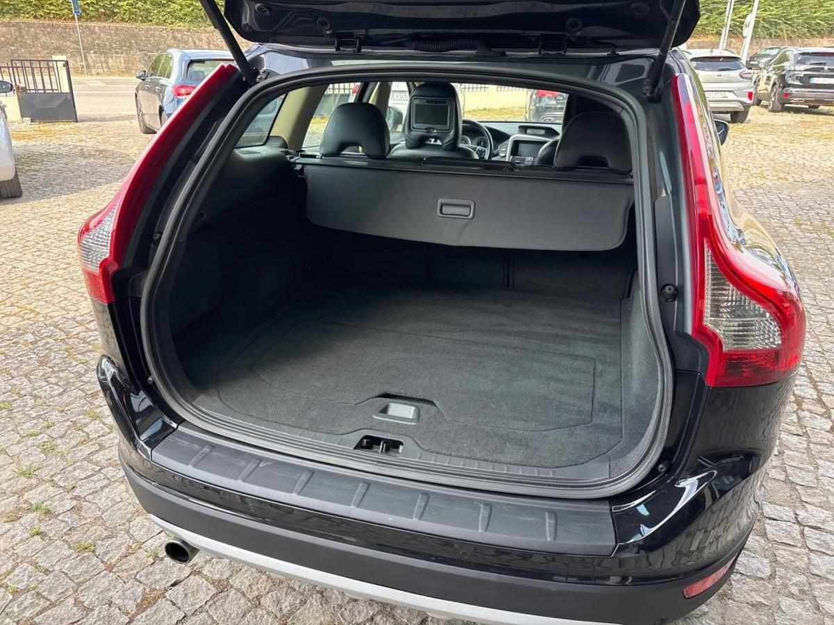 volvo-xc60-2010-diesel-2400cc
