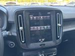 volvo-xc40-2023-hibrido-a-gasolina-1477cc