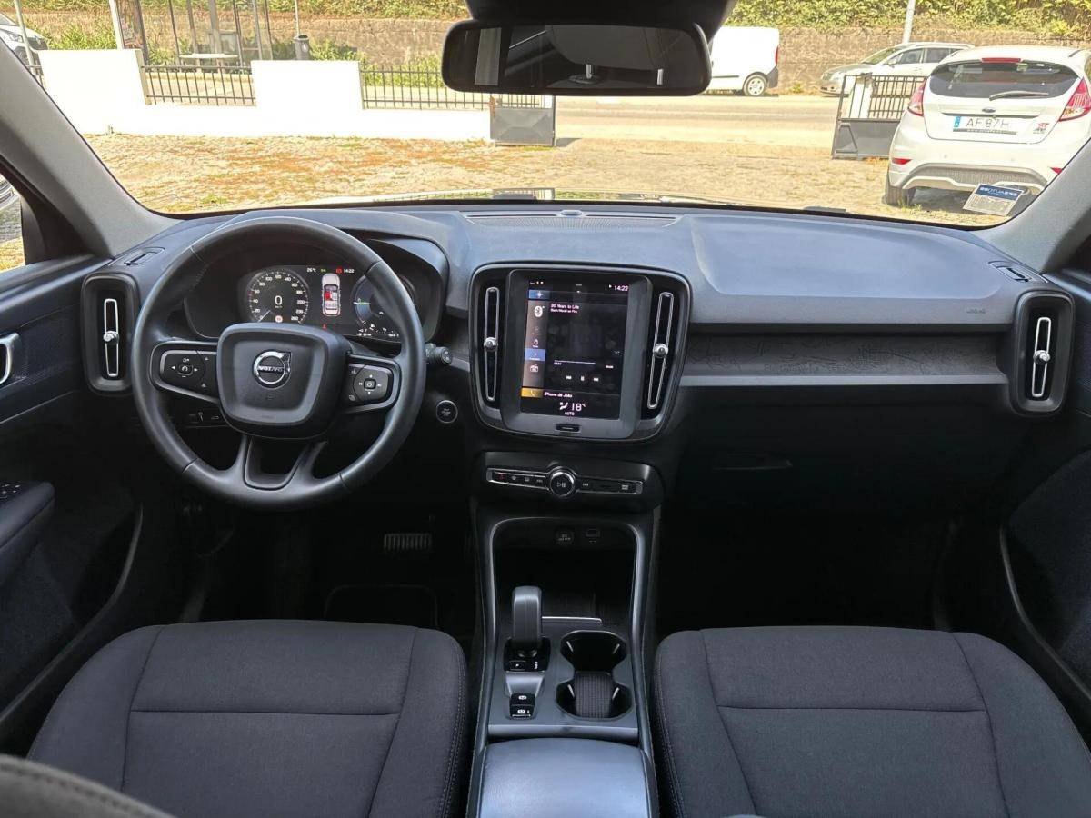 volvo-xc40-2023-hibrido-a-gasolina-1477cc