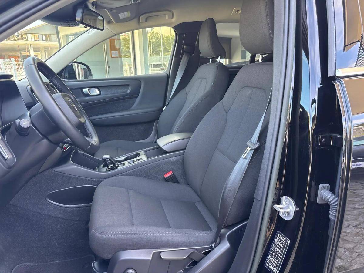 volvo-xc40-2023-hibrido-a-gasolina-1477cc