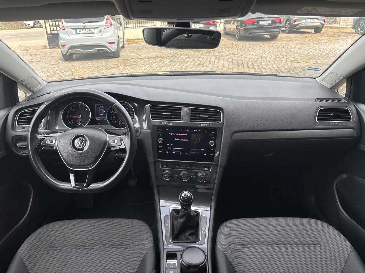 volkswagen-golf-variant-2019-diesel-1598cc