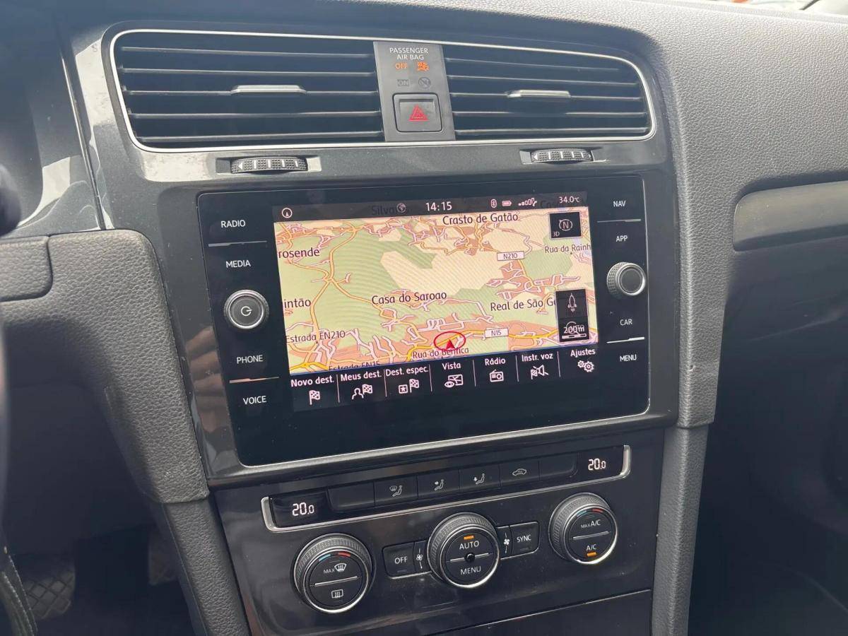 volkswagen-golf-variant-2019-diesel-1598cc