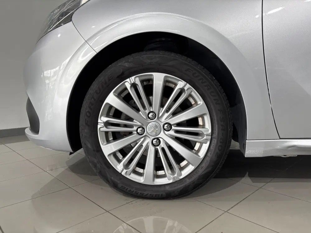 peugeot-208-2017-diesel-1560cc