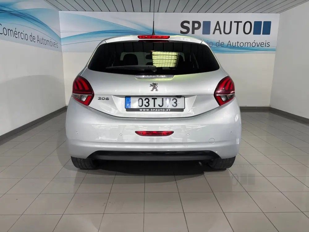 peugeot-208-2017-diesel-1560cc