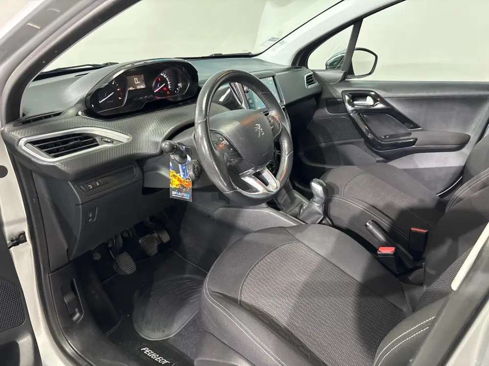 peugeot-208-2017-diesel-1560cc