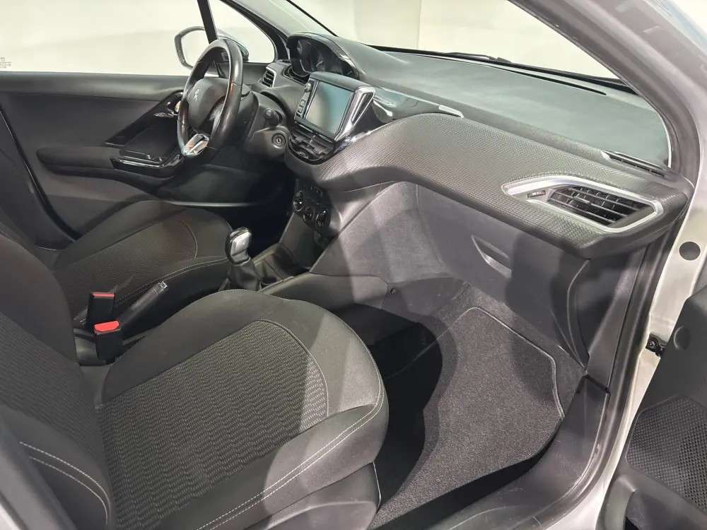 peugeot-208-2017-diesel-1560cc