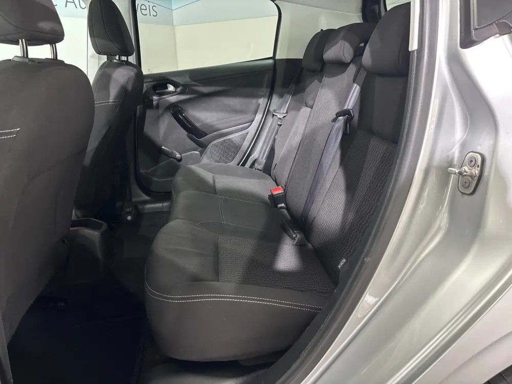 peugeot-208-2017-diesel-1560cc
