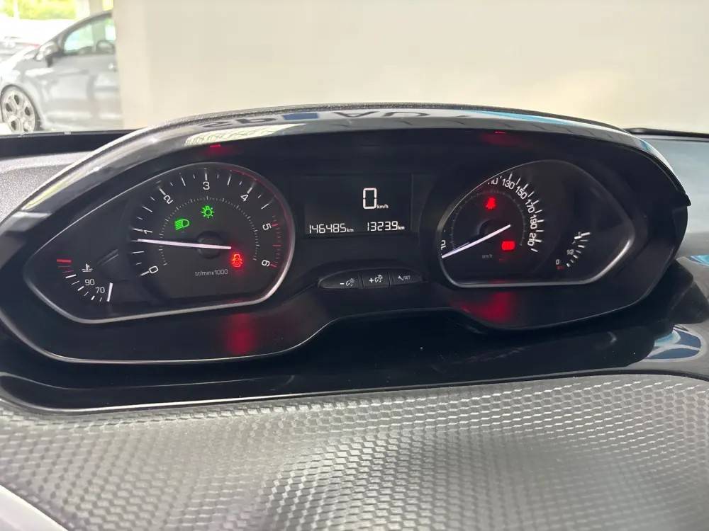 peugeot-208-2017-diesel-1560cc