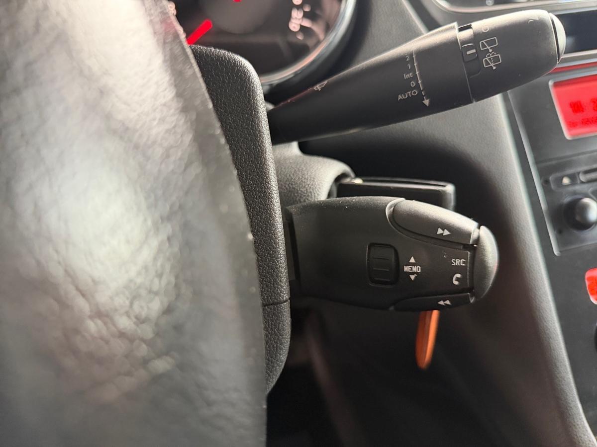 peugeot-5008-2015-diesel-1560cc