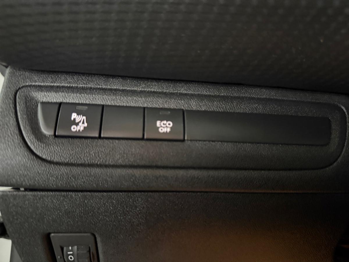 peugeot-2008-2018-gasolina-1199cc