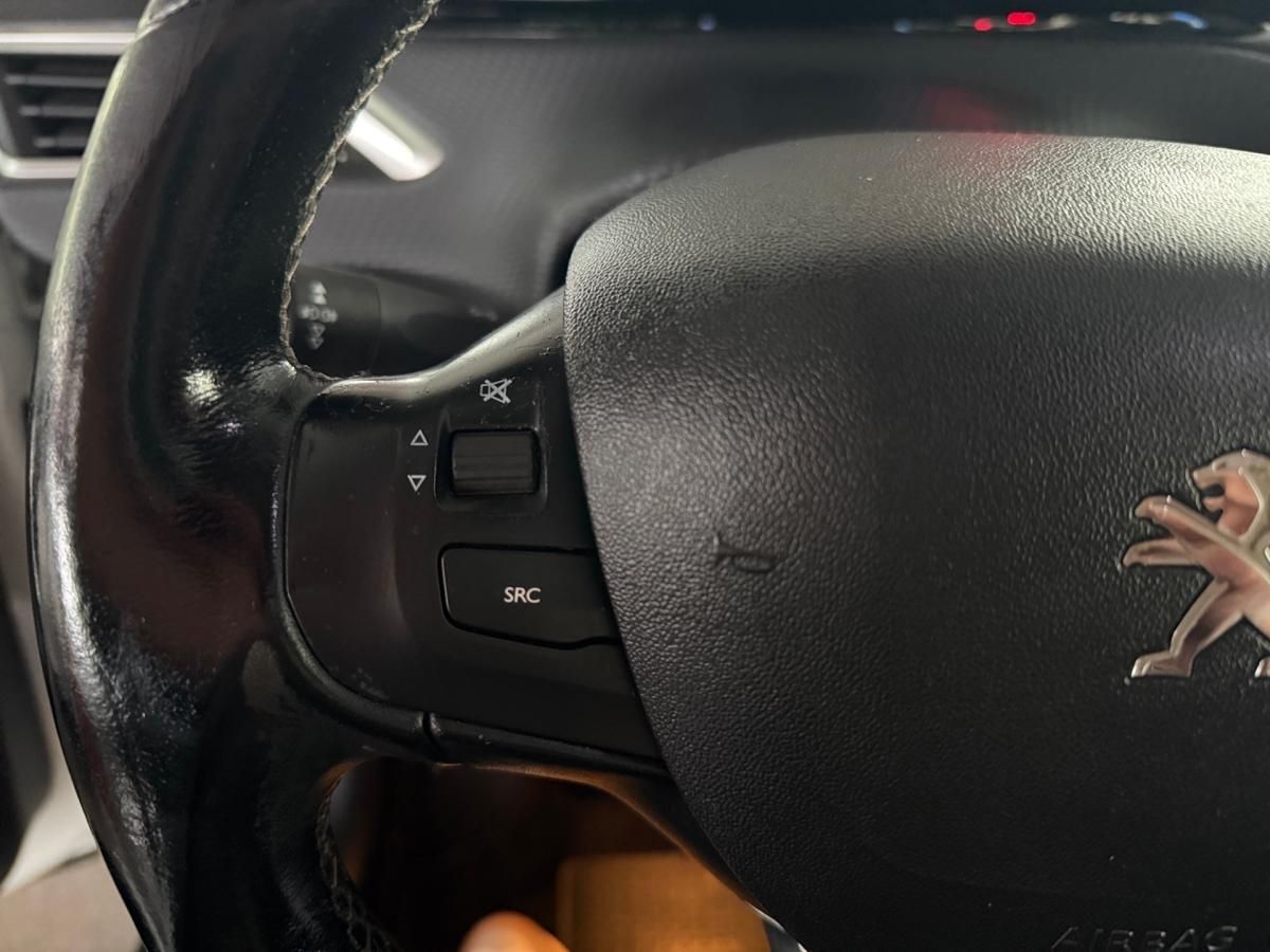 peugeot-2008-2018-gasolina-1199cc