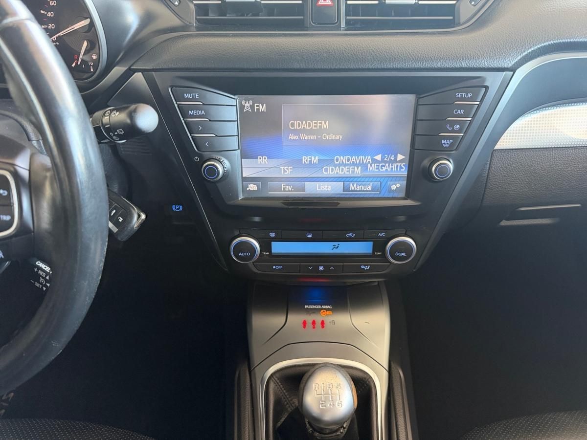 toyota-avensis-sw-2018-diesel-2000cc