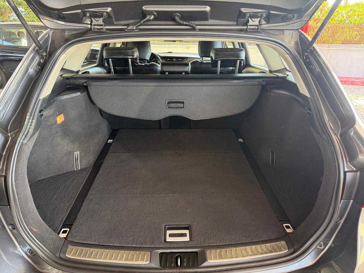 toyota-avensis-sw-2018-diesel-2000cc