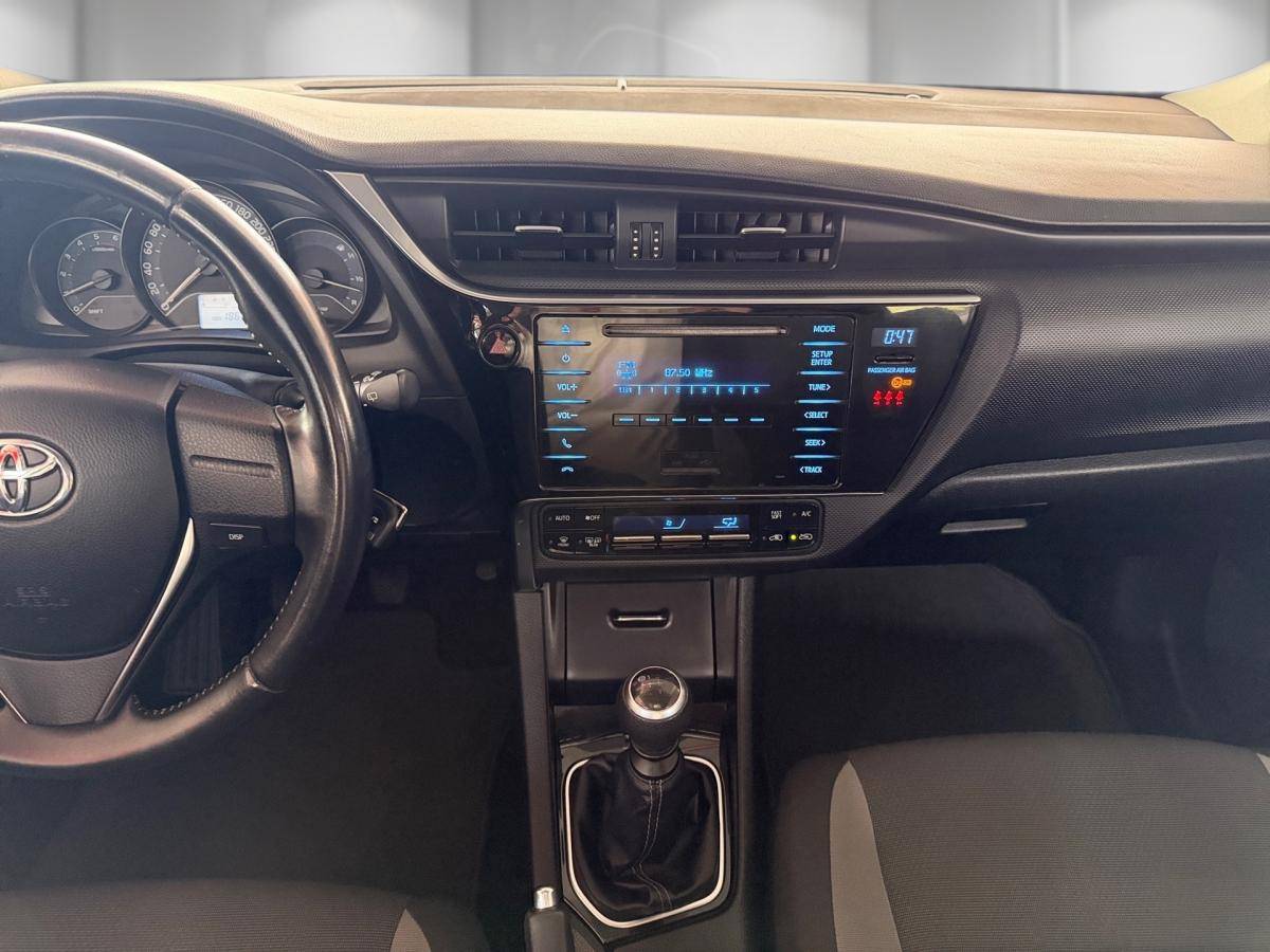 toyota-auris-2015-diesel-1364cc