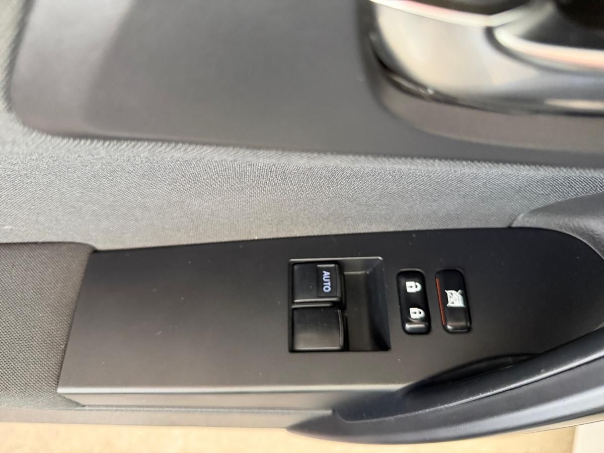 toyota-auris-2015-diesel-1364cc