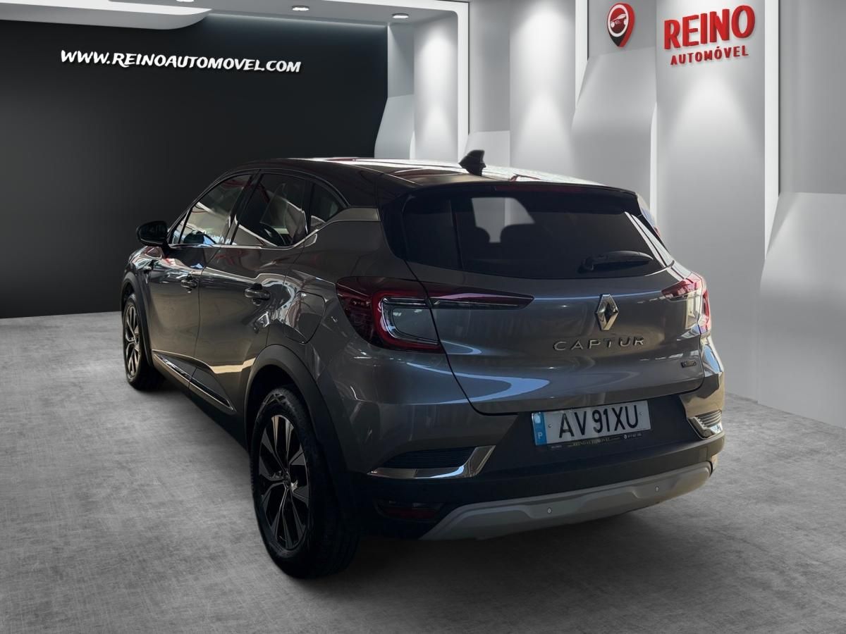 renault-captur-2023-hibrido-a-gasolina-1598cc