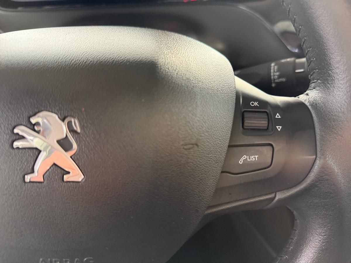 peugeot-208-2018-gasolina-1199cc