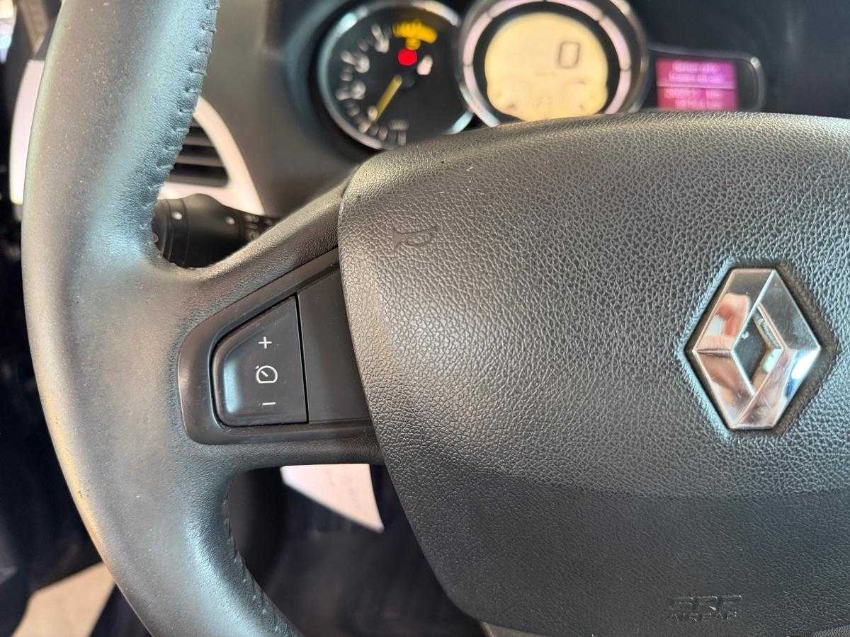 renault-megane-coupe-2010-diesel-1461cc