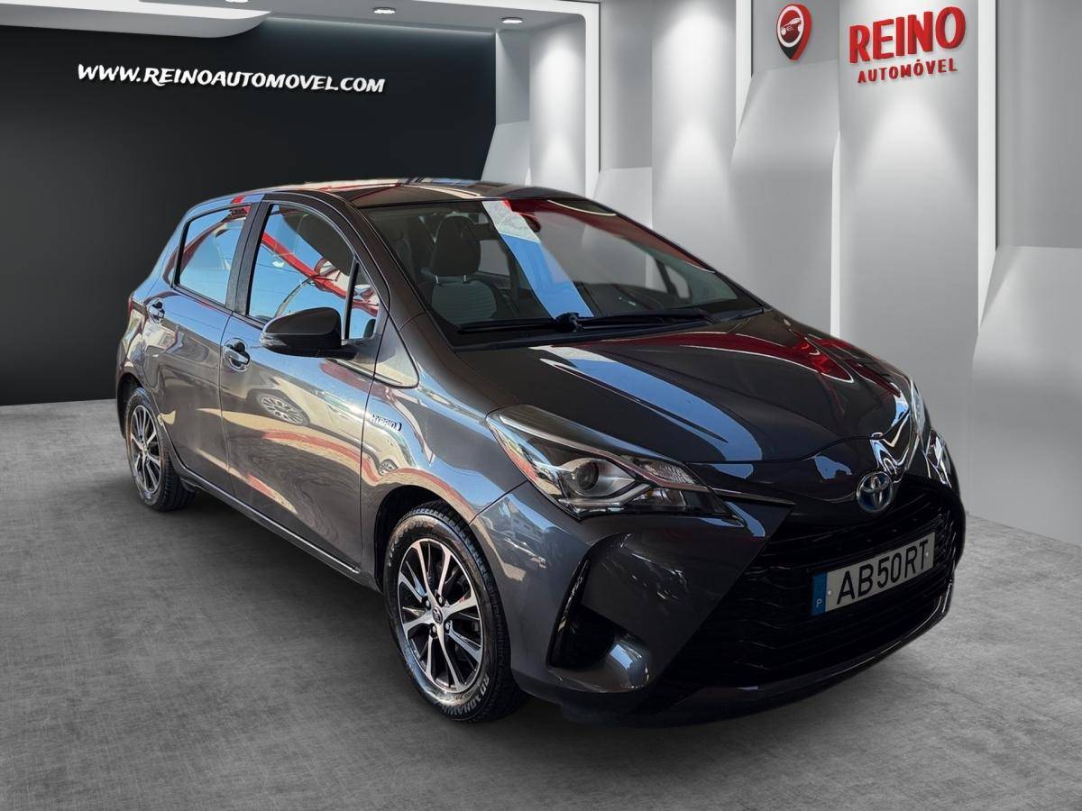 toyota-yaris-2020-hibrido-a-gasolina-1497cc