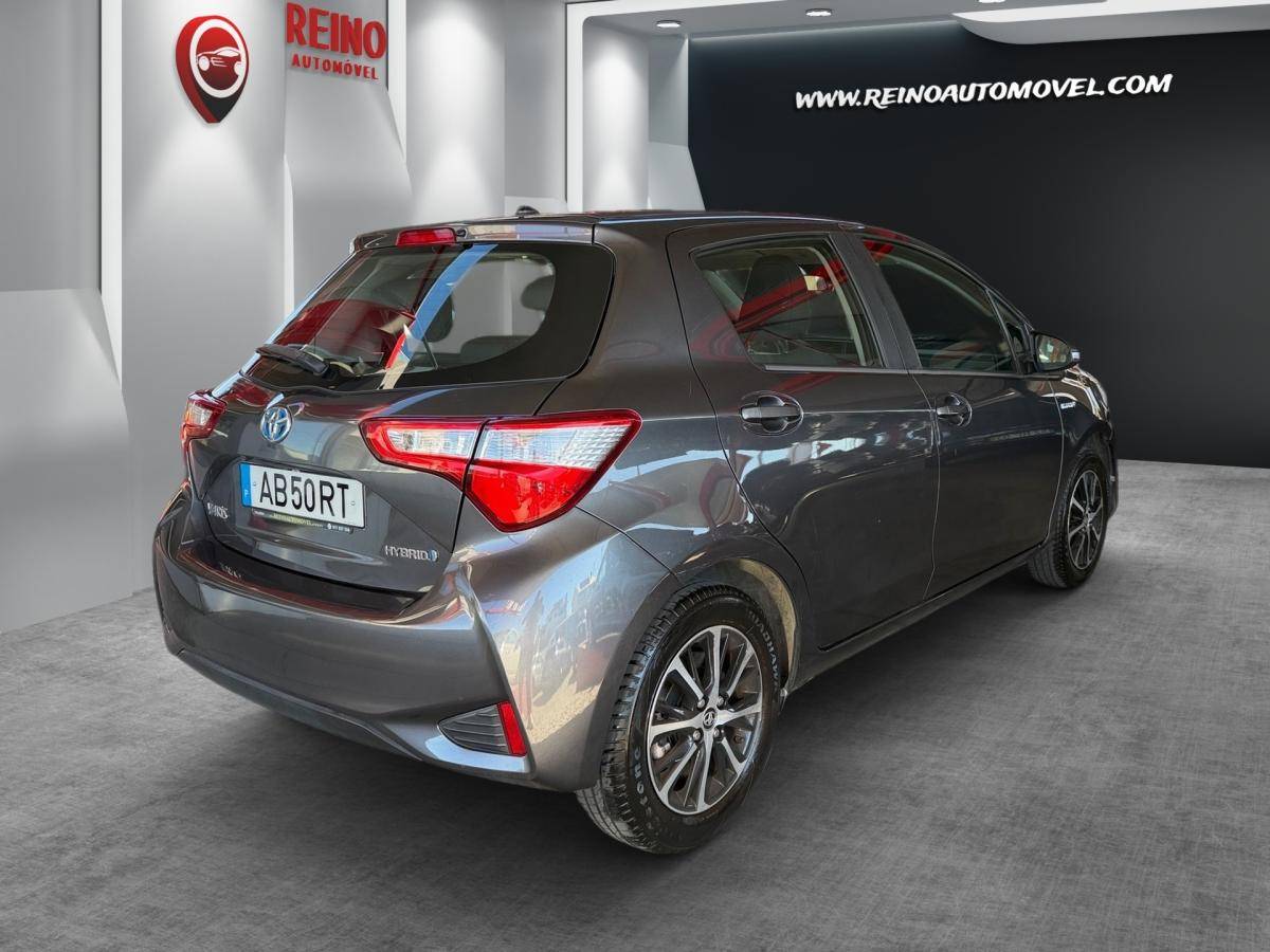 toyota-yaris-2020-hibrido-a-gasolina-1497cc