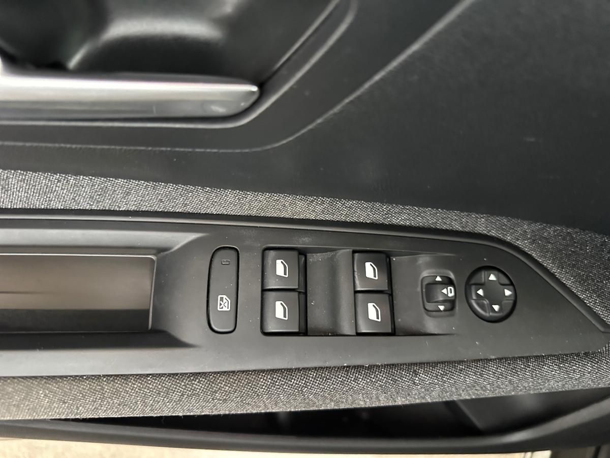 peugeot-3008-2019-diesel-1499cc