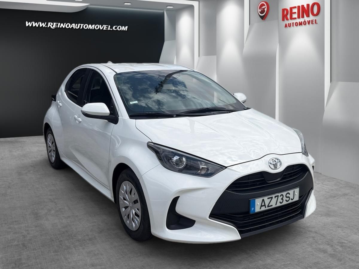 toyota-yaris-2022-gasolina-1490cc