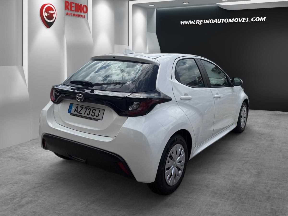 toyota-yaris-2022-gasolina-1490cc