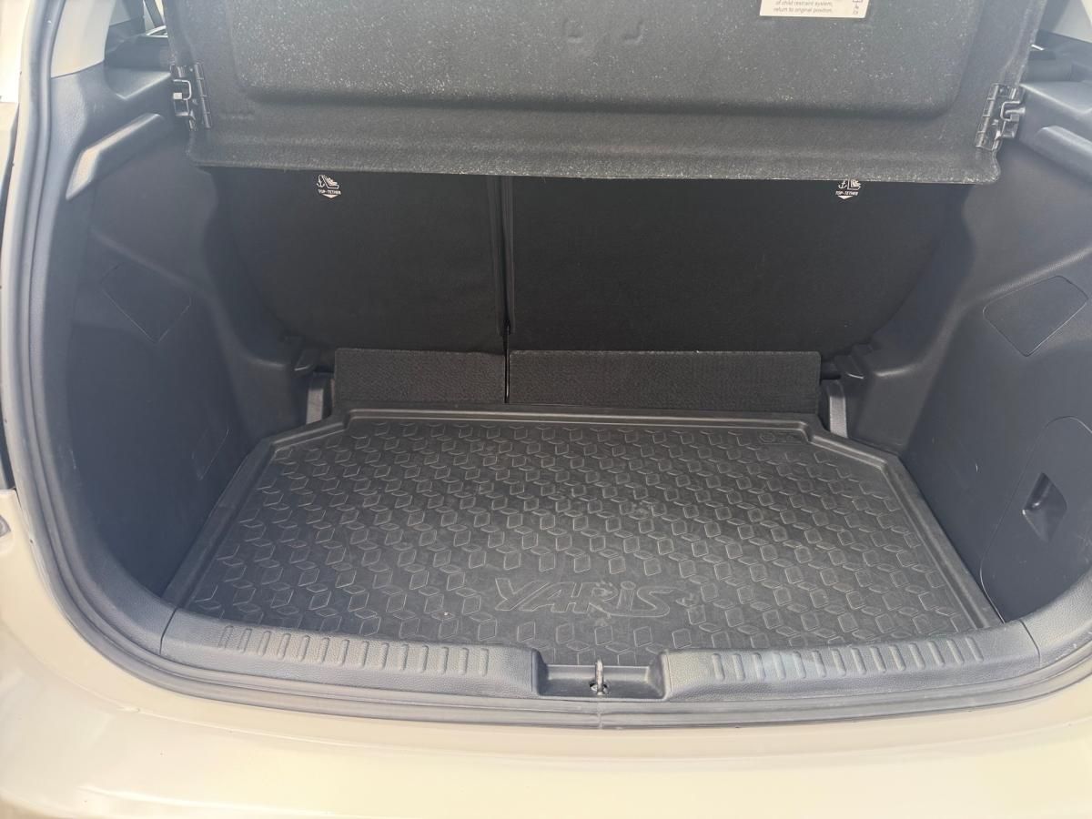 toyota-yaris-2022-gasolina-1490cc