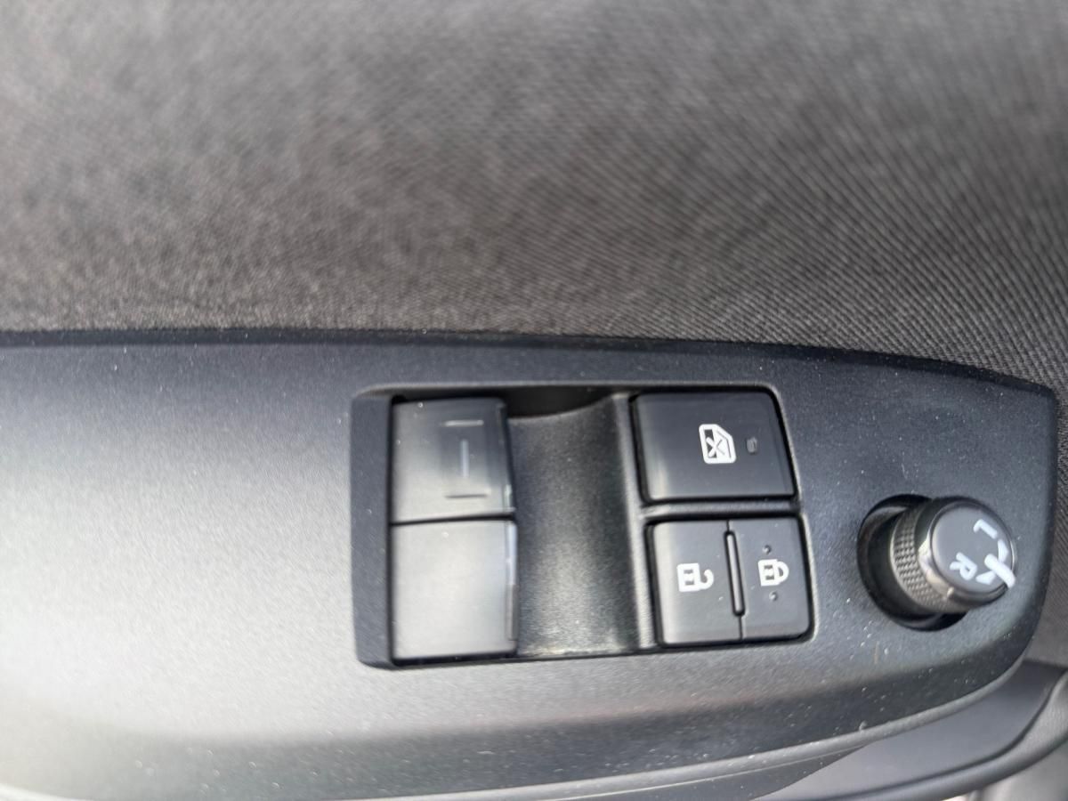 toyota-yaris-2022-gasolina-1490cc