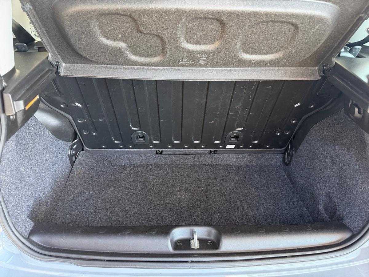 fiat-panda-2023-hibrido-a-gasolina-10cc